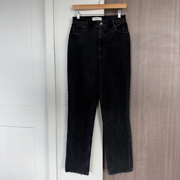 Abercrombie & Fitch Curve Love Ultra High Rise 90s Straight Jean Black Size 4 - Picture 4 of 14